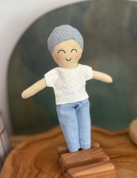 Ready made dollhouse doll - adult male 14cm